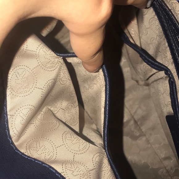 Michael Kors Purse - Picture 5 of 8